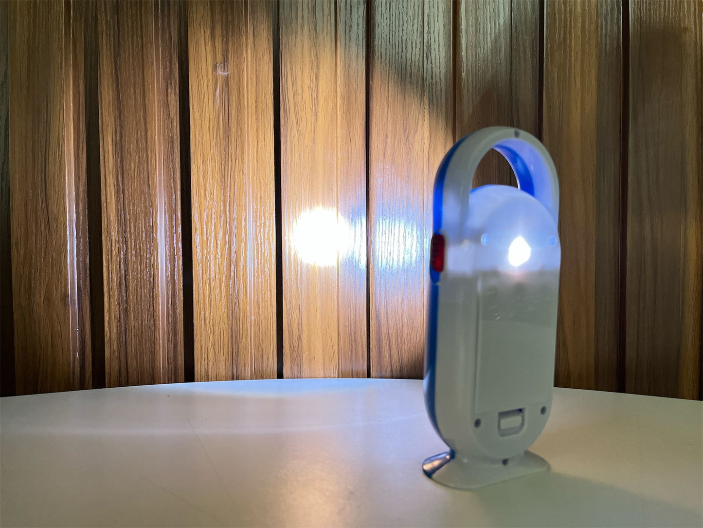 Mini luz a pila MOD:5688A