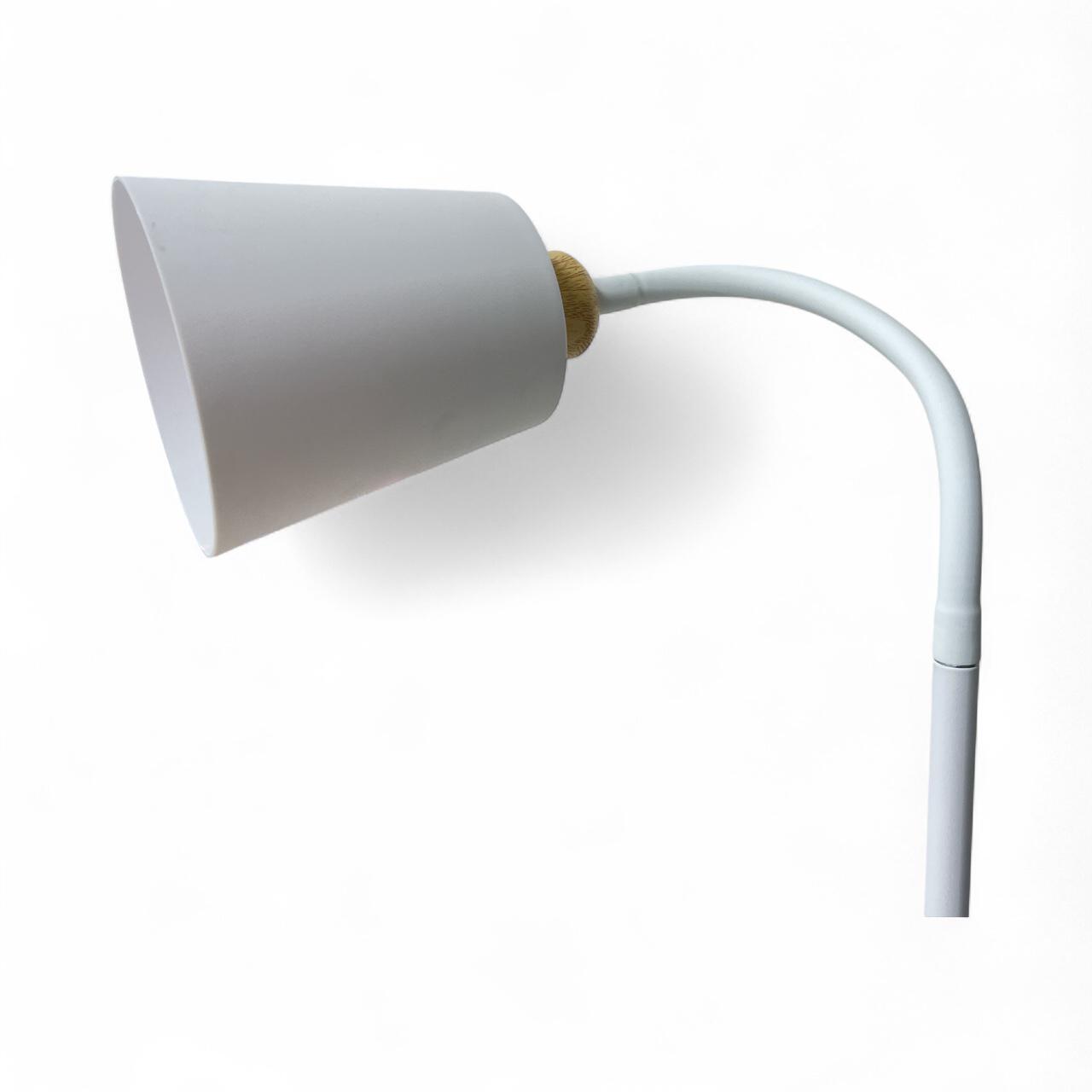 Lampara de pie chica 130cm de alto