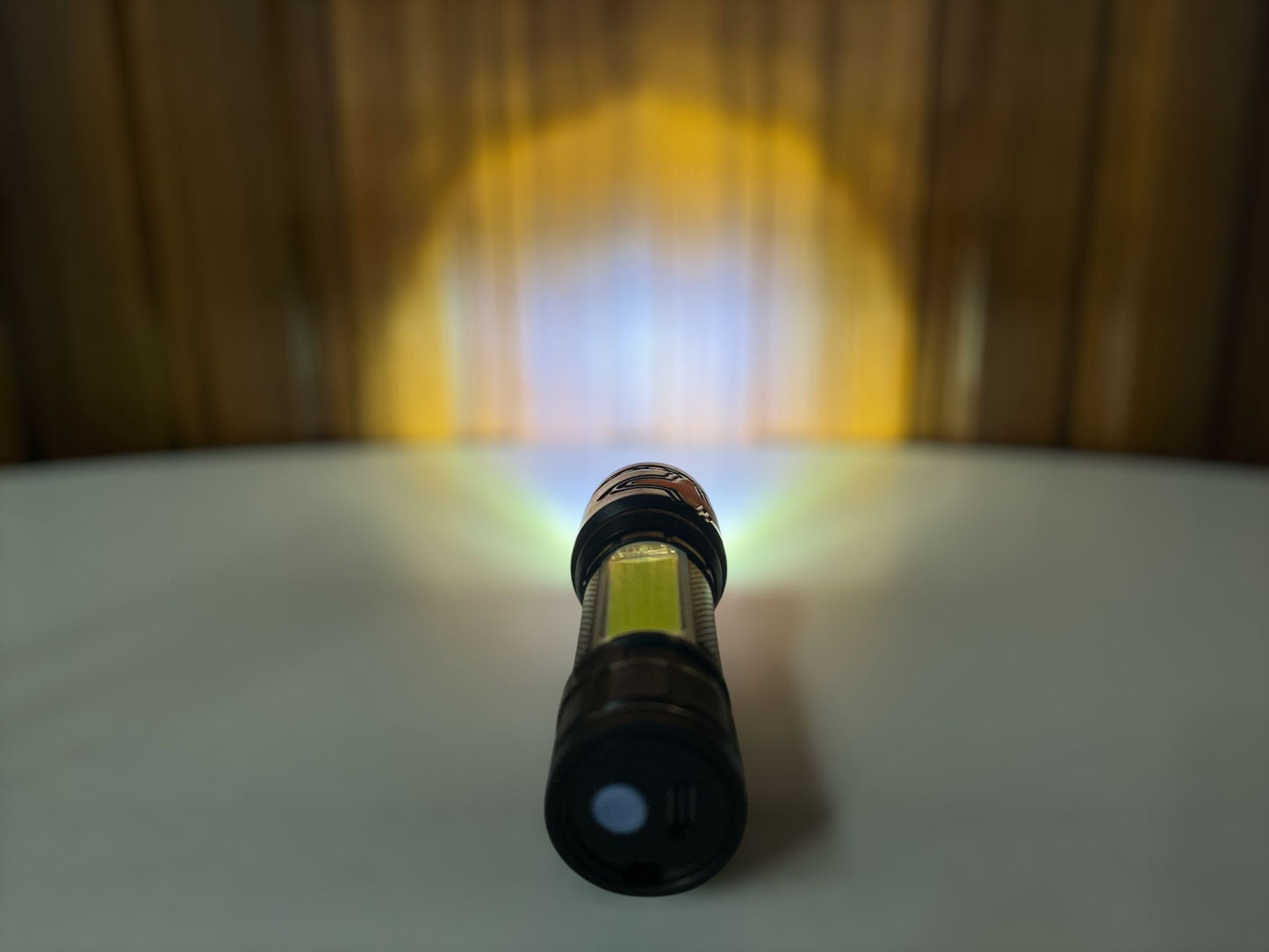 Linterna recargable MOD: ESTRELLA