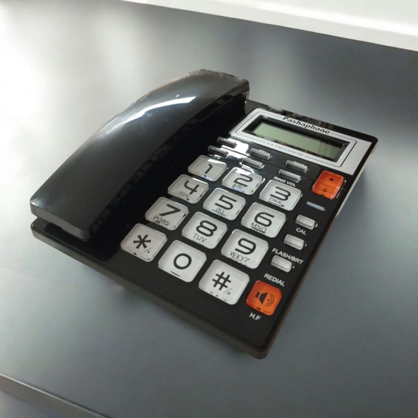 Teléfono Línea Números Grandes Negro KX-T8200CID