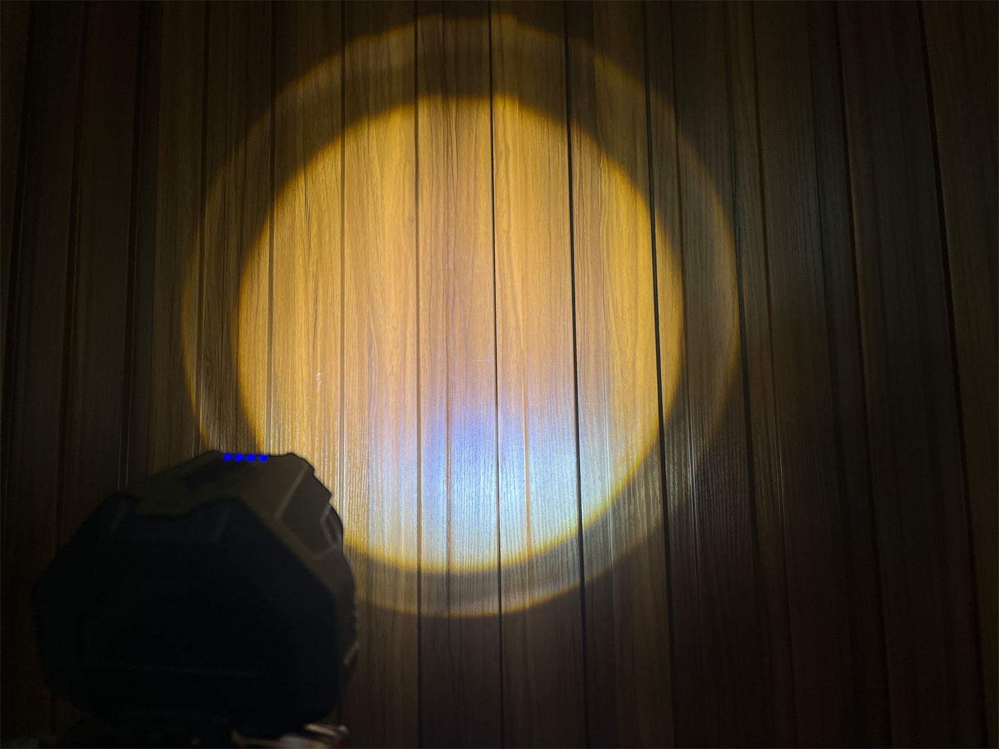 Minero de 4 luces recargable MOD:HX-917