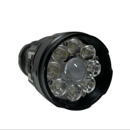 Linterna con Imán y Variaciones de Luces