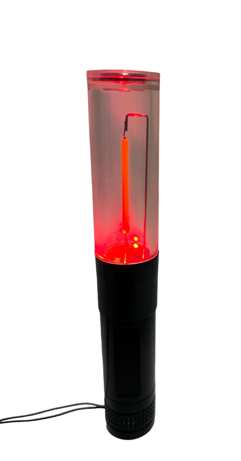 Luz tipo llavero con luz Calida y Roja, tiene IMAN y es recargable