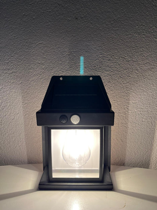 ADORNO FAROL CON PANEL SOLAR