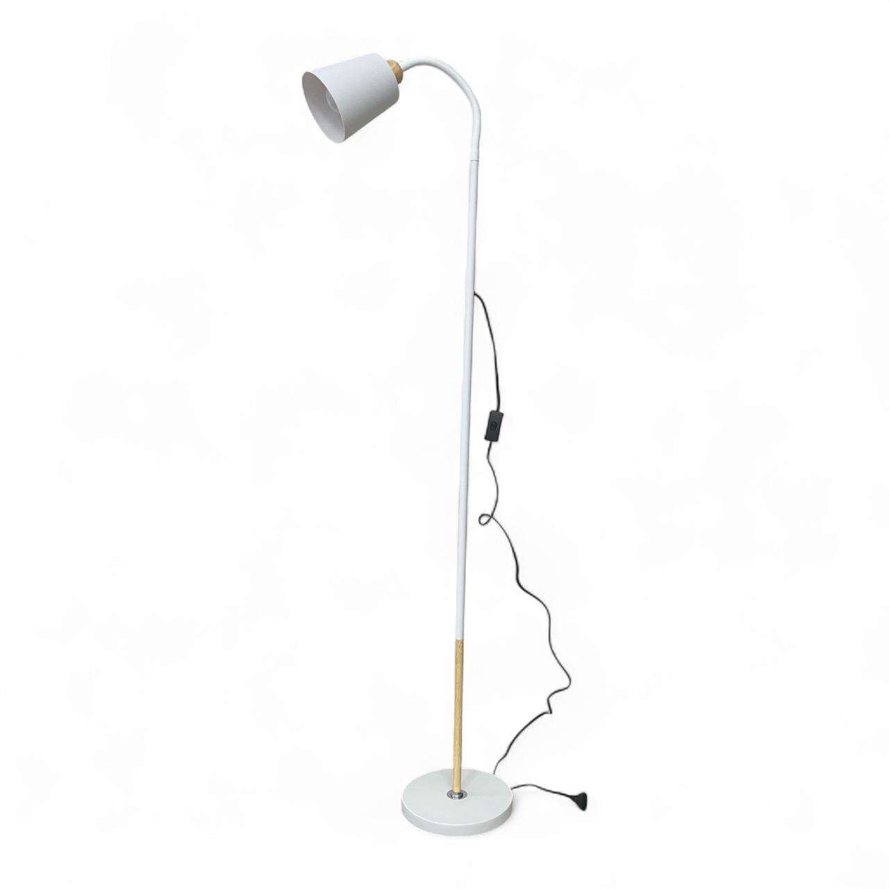 Lampara de pie chica 130cm de alto